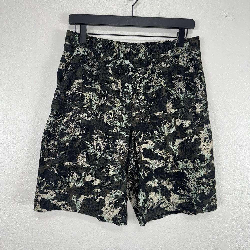 Lululemon Pace Breaker Shorts Mens Large x 9" Active Running Impulse Green Multi
